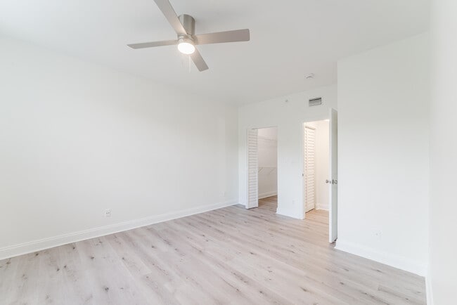 Building Photo - 20889 St Andrews Blvd