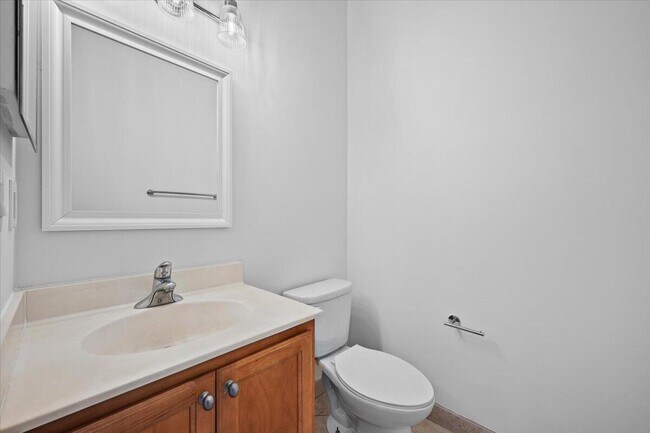 Building Photo - 170 Evergrene Pkwy