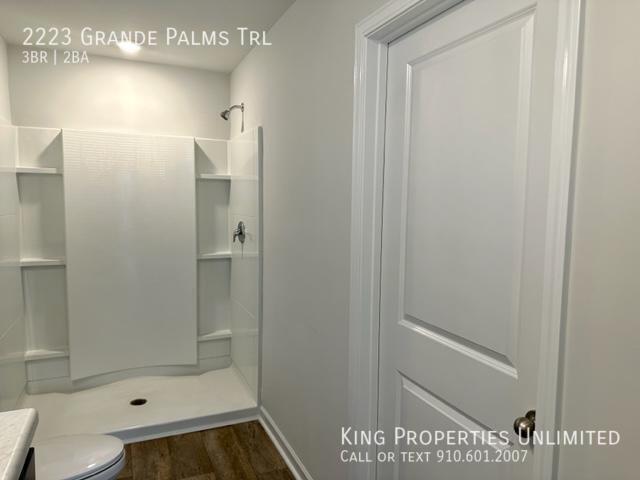 Building Photo - 2223 Grande Palms Trl