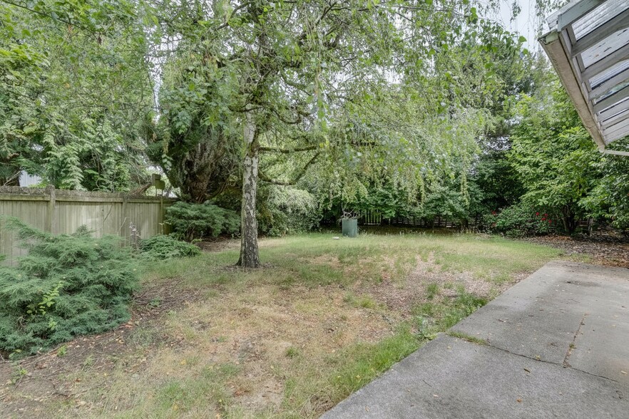 Building Photo - 10630 Renton Ave S