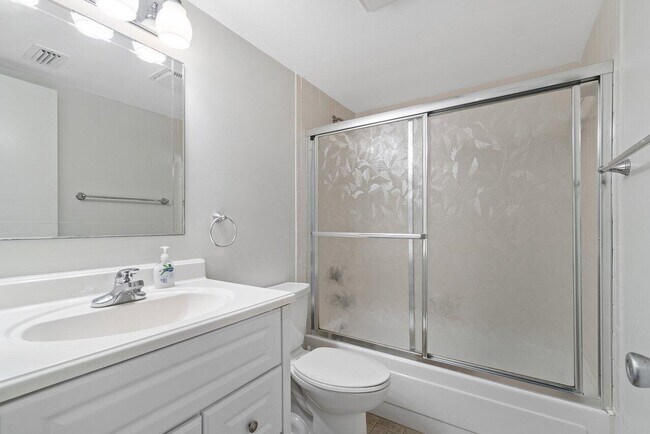 Building Photo - 22089 Cocoa Palm Way