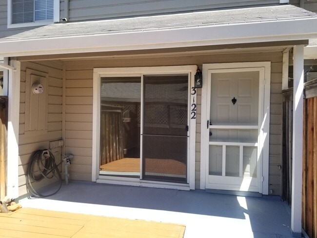 Primary Photo - Davis Townhouse