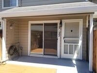 Building Photo - Davis Townhouse