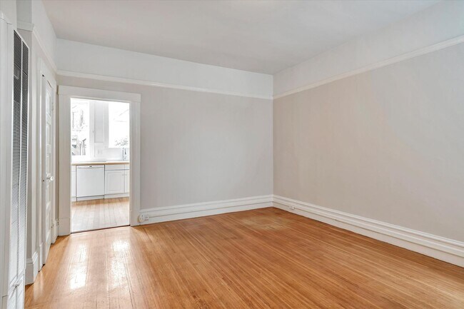 Building Photo - 1168 Church St