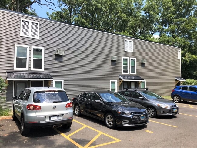 Building Photo - Tallmadge Lofts