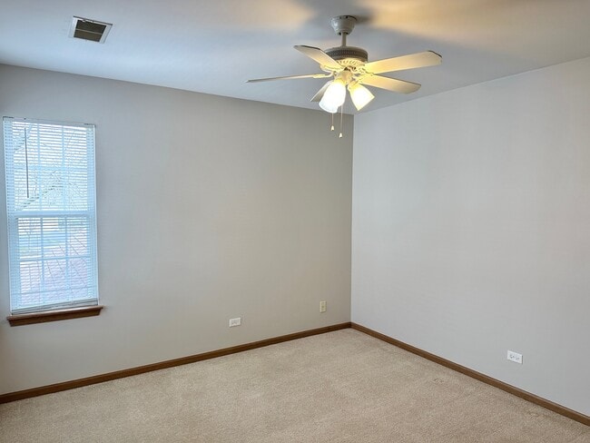 Building Photo - 125 Capella Ct