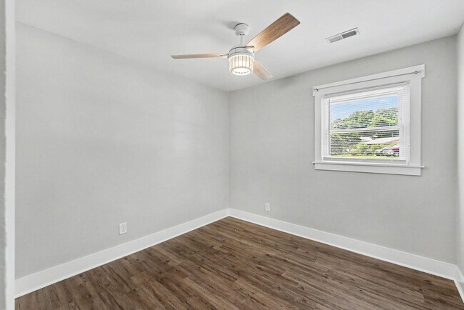 Building Photo - 106 Rahway Rd