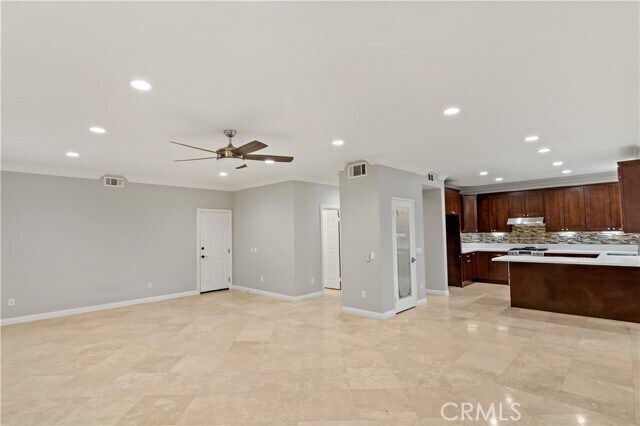 Building Photo - 1472 Pinewood Dr