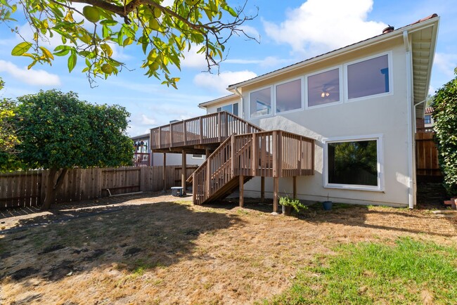 Building Photo - Beautifully Updated Rental Home