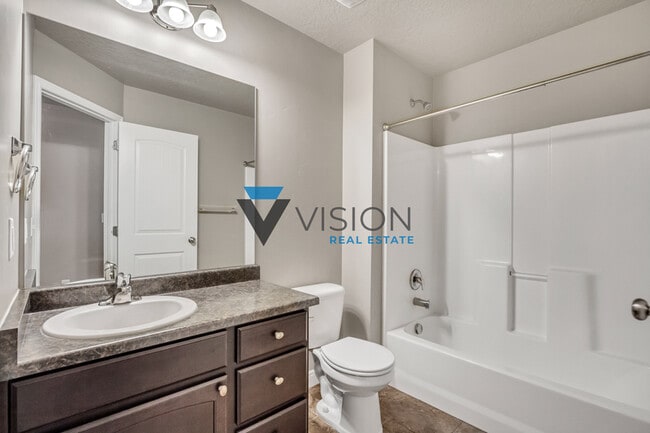 Building Photo - 3764 N Prairie Grass Dr