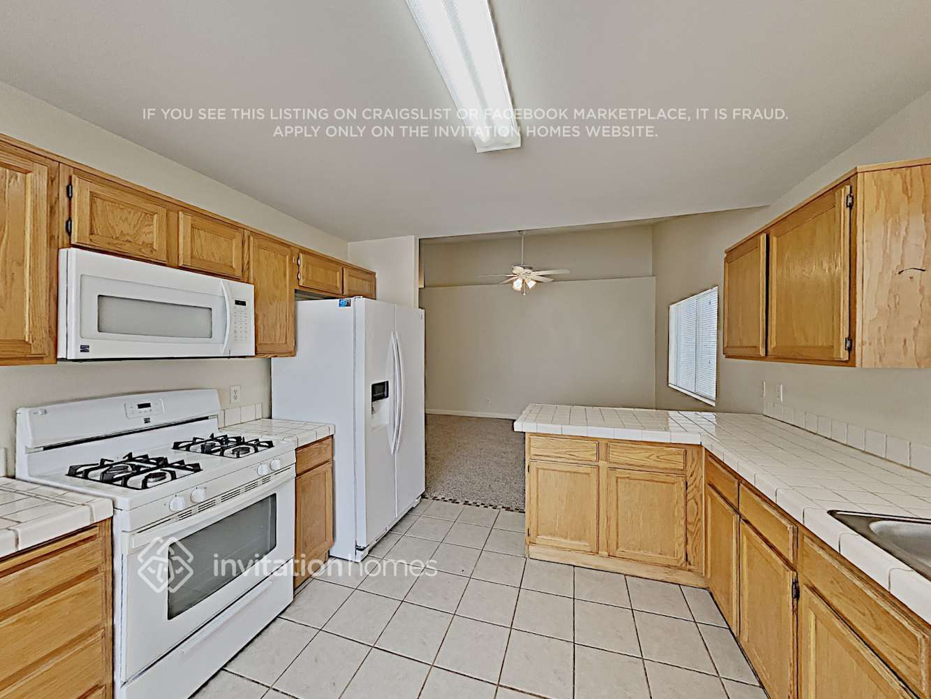 Building Photo - 3725 St Charles Ct