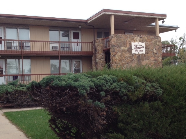 Building Photo - Boulder Manor Apartments