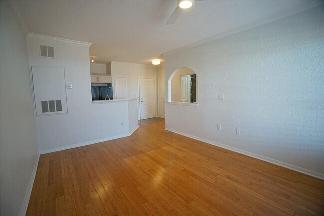 Building Photo - 5000 Culbreath Key Way