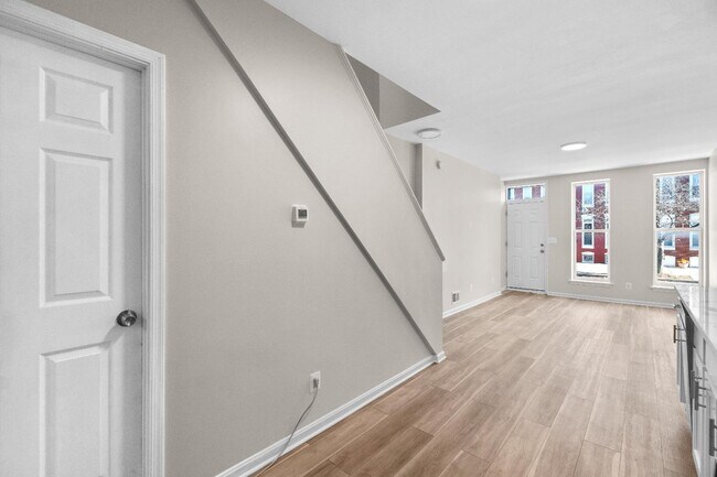 Building Photo - 418 N Collington Ave