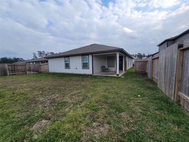 Building Photo - 12111 Bear River Dr
