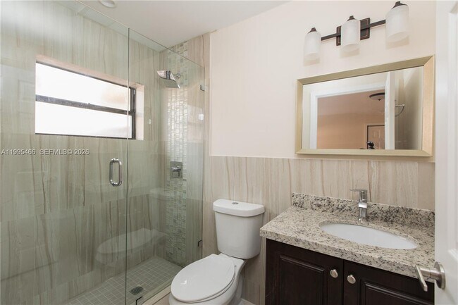 Building Photo - 3832 SW 89th Ct