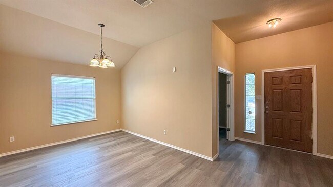 Building Photo - 1473 Rainbow Parke Dr
