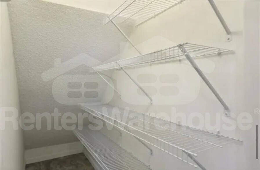 Building Photo - 16168 70th Pl N