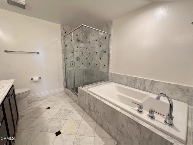 Building Photo - 4424 Whitsett Ave