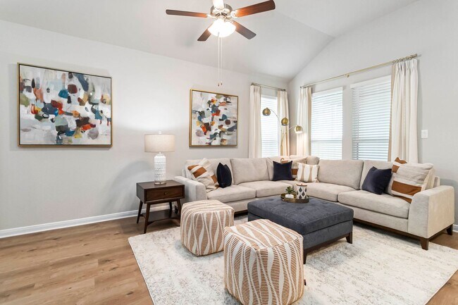 Building Photo - Brand New Amanda Park Townhome | 3 Bed, Private Yard & Modern Finishes