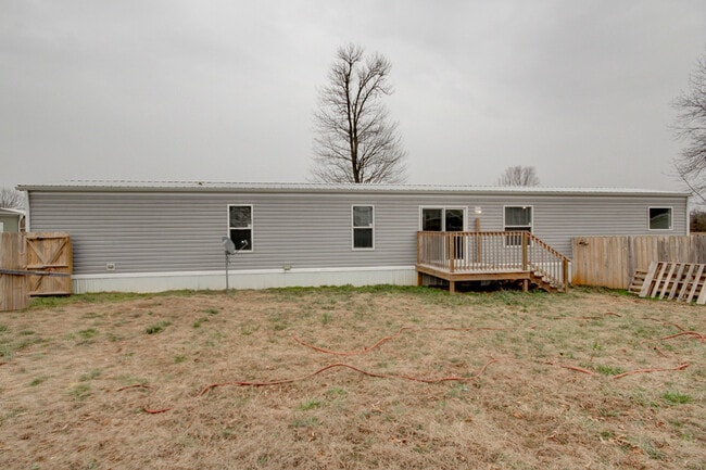 Building Photo - 295 Seays Rd