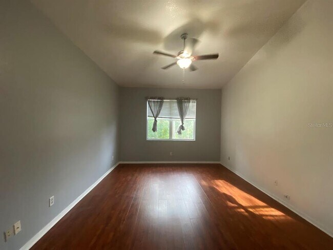 Building Photo - 11744 Holly Creek Dr
