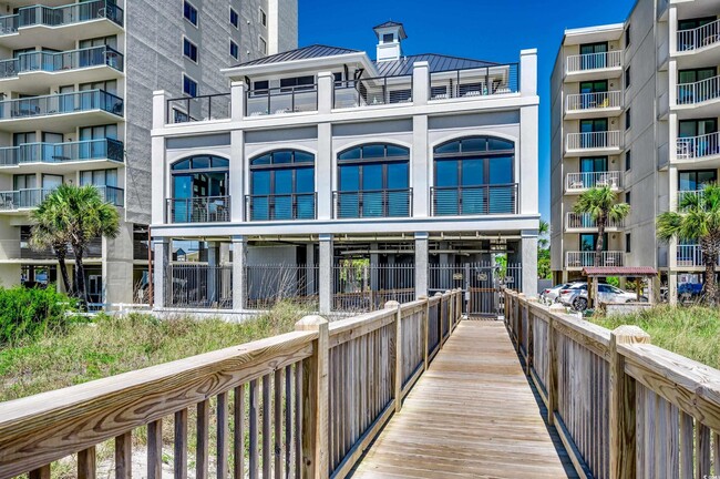 Building Photo - 5801 Oyster Catcher Dr