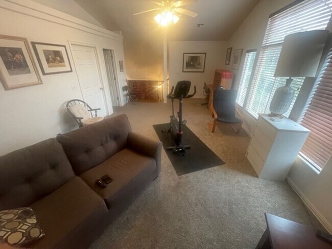 Building Photo - Furnished home available! Landscape maintenance included.