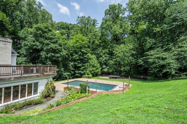 Building Photo - 7732 Canal Ct