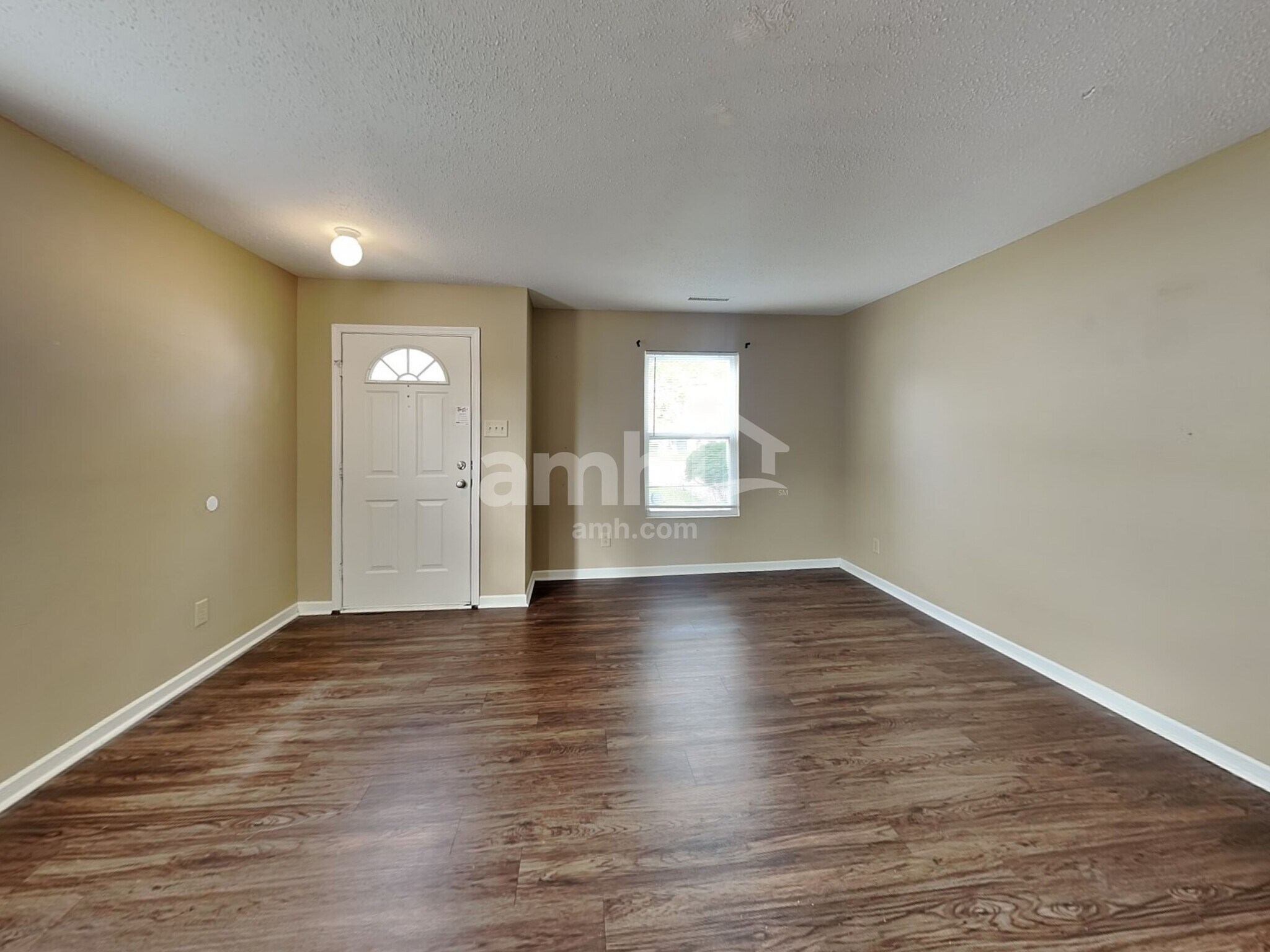 Building Photo - 10856 Grace Dr