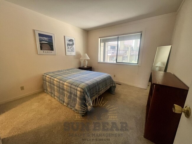 Building Photo - 2 Bedroom in Brookstone - Great Lower Elev...