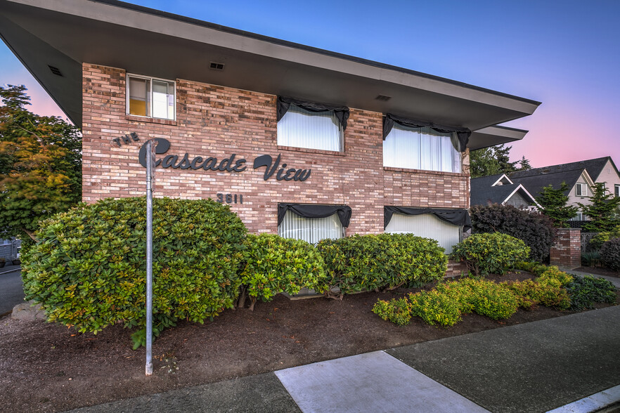 Cascade View | 3611 Colby Ave - Glacier Vista