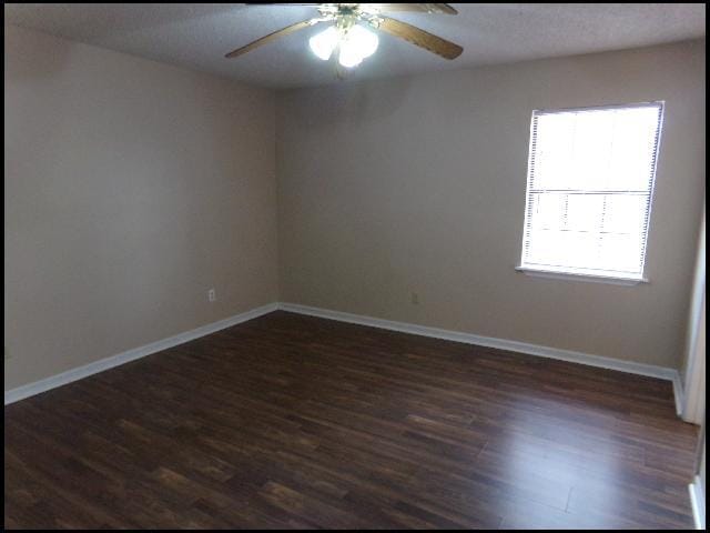 Building Photo - 39 Oak Forest Loop