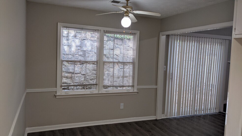 Building Photo - 5507 Estates Ct