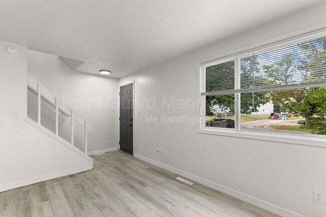 Building Photo - 1810 S Cleveland Ave