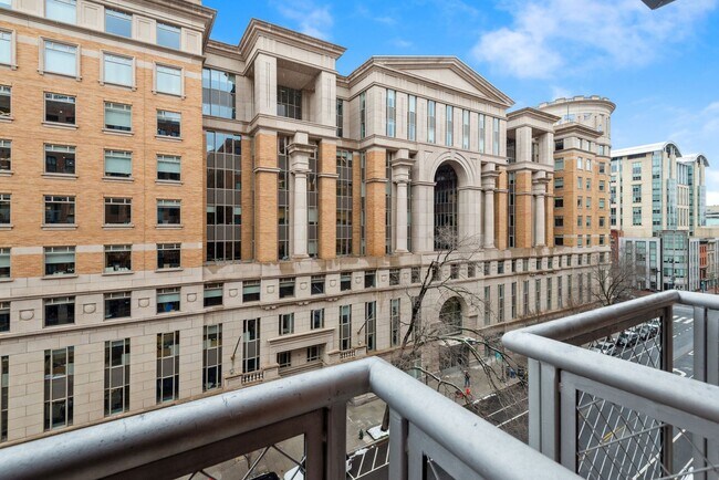 Building Photo - $400 Off! Professionally Managed, Spacious...
