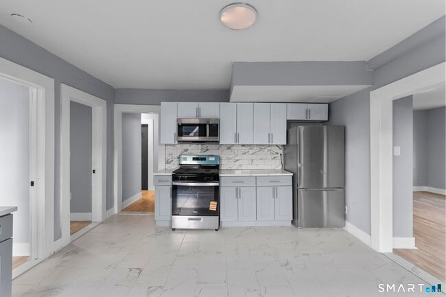 Building Photo - 302 Exchange St