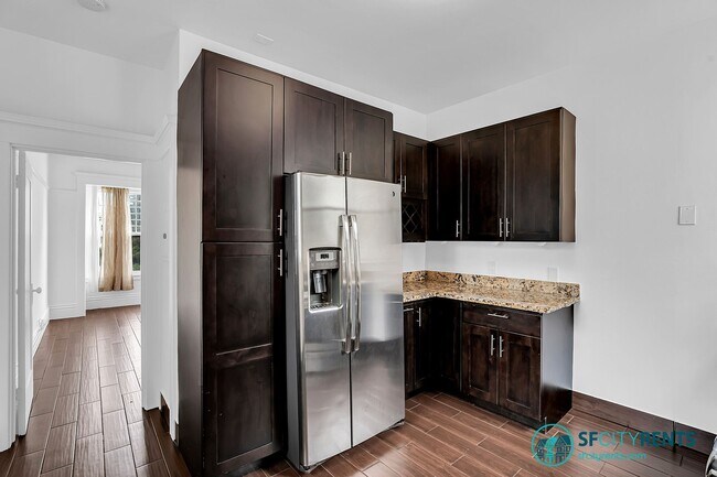 Building Photo - Haight/Ashbury: Top Floor w/ Garage Parkin...