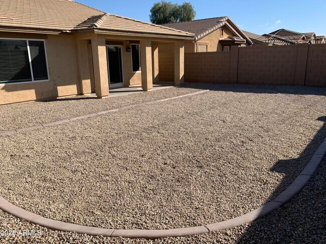 Building Photo - 1397 E Mayfield Dr