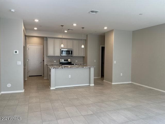 Building Photo - 2661 S Sulley Dr