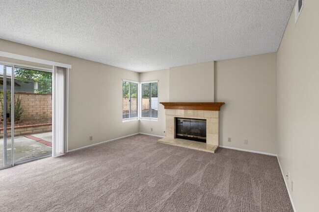 Building Photo - 7272 Foxcroft St