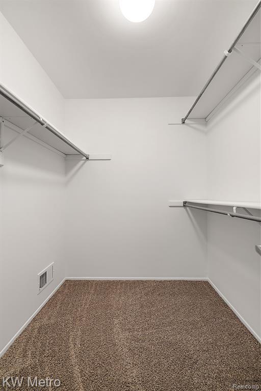 Building Photo - 5652 Drake Hollow Dr E