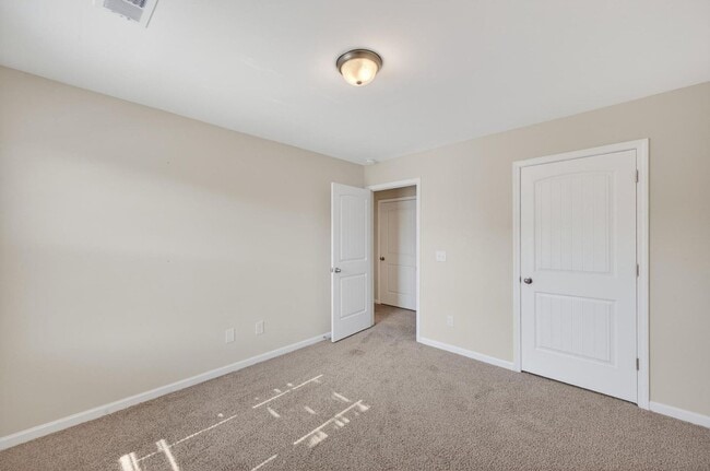 Building Photo - 4119 Thimbleberry Dr