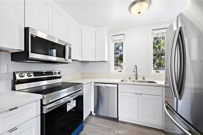 Building Photo - 2037 S Coast Hwy