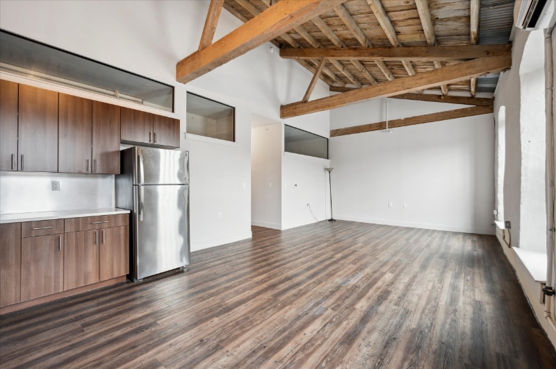 Building Photo - 3715 Main St