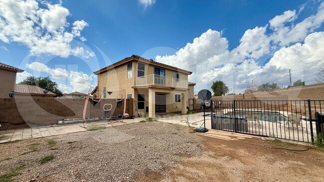 Building Photo - 12113 N 128th Ave