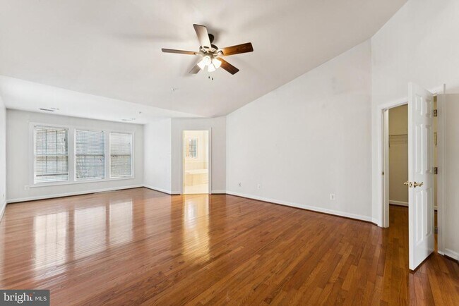 Building Photo - 12423 Falconbridge Dr