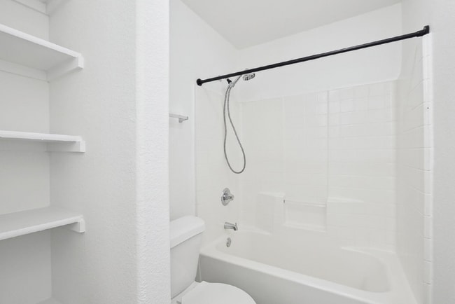 Building Photo - "Charming 3-Bedroom Home Just Minutes from Downtown Dallas!"