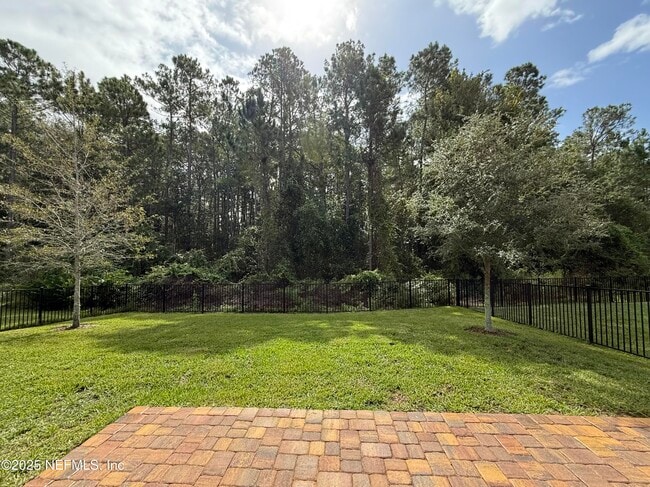 Building Photo - 309 St Vincent Dr