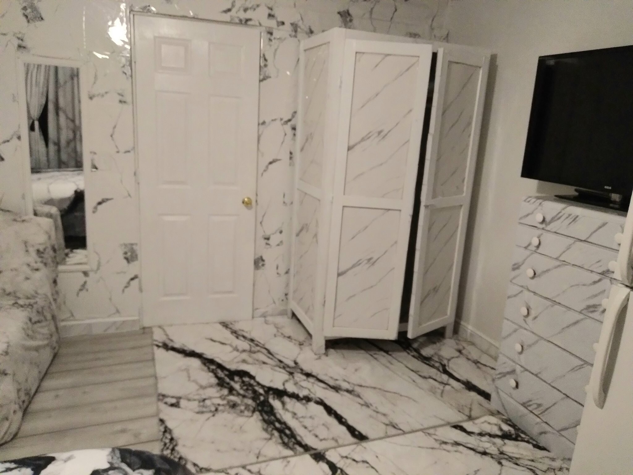 Building Photo - 2380 S Bardell Ave